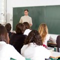 Ova gimnazija daje besplatnu pripremnu nastavu za male maturante: Roditelji oduševljeni, a i škola profitira