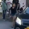 Скандалчина насред улице Ћерка завирила кроз прозор очевог аутомобила, кад је видела ко седи поред њега, настао потпуни хаос…