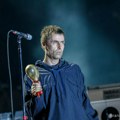 Da li Oasis snima live album tokom turneje?