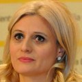 Jelena Pavlović: Umesto da raspiše izbore, Vučić postavlja betonske barikade u centru Beograda