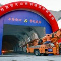 Kinezi izgradili najduži tunel na svetu! Ima više od 22 kilometra, a evo kada počinje da radi