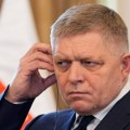 Stiže Ficoova osveta za "Družbu": Slovačka obustavila isporuke struje Ukrajini