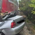 Saznajemo: Kod Odžaka stradali majka i malo dete, strašni detalji nesreće u kojoj je voz udario automobil