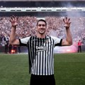 Vlahović otišao na letovanje sa devojkom i upoznao ibrahima! Godinu dana proganjao Srbina i nije odustajao - došao i do…