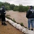 MUP spasio osobu koja je upala u reku, evakuisano 33 lica: Ovo su novi detalji vanrednog stanja u 52 grada u Srbiji zbog…