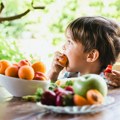 "Supa se jede svaki dan, beli luk štiti od virusa": Pedijatar otkrio šta je istina, a šta su "bapske priče"