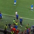 Tuča i opšti haos na kraju meča Pafos - Zvezda, pogledajte šta se događalo kod tunela u nadoknadi vremena