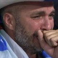 Oglasio se navijač Srbije čije su suze posle poraza od Finske obišle planetu! Plakao kao malo dete, a sada će vas njegove reči…