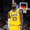 Rezerve na Ol-staru: Lebron opet pomera granice, debi za Avdiju