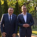 Vučić razgovarao sa Dodikom o svim važnim pitanjima za Srbe u regionu