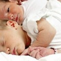 Lekari UKC Srpske spasili trudnicu kojoj su otkazala pluća: Nakon uspešnog lečenja na svet je donela blizance