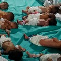 Лекари: Животи превремено рођених беба у болници Ал Шифа висе о концу