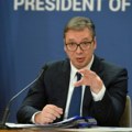 Vučić daje srednjoškolcima u Srbiji po 85 eura
