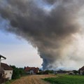 "Zatvorite prozore i ostanite kod kuće" Veliki požar izbio pored Srbije