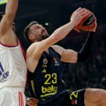 Fener trojkama slomio Zvezdu u Areni