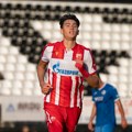 Zvezda dobila moćnog napadača! Ima samo 16 godina, a trese mreže kao od šale: Nije slučajno što ga je Miloje poveo na pripreme!…
