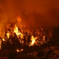 Buknuo ogroman požar; Naređena hitna evakuacija FOTO/VIDEO