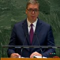 Vučić o incidentima u Zaječaru: Bace dimne bombe, pa kažu nismo mi nego ubačeni elementi