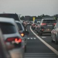 VIDEO Novo upozorenje na putu Požarevac-Golubac: Društvenim mrežama kruže snimci vožnje u kontra smeru po srpskim putevima