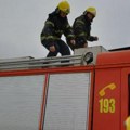 Veliki požar u Kraljevu: Gore gume u centru za reciklažu, crni dim prekrio naselje