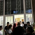 AP: Mladi koji protestuju u Srbiji zvanično ulaze u izbornu trku protiv Vučića