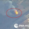 Usledio razoran i precizan napad: Ruska vojska uništila ukrajinski vojni voz (video)