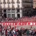 Ovako se ispraća klub Navijači Union Berlina napravili feštu na ulicama Madrida (video)