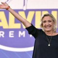 Raste podrška partiji Marin le Pen