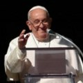 Papa odobrio blagoslov za istopolne parove ako nije reč o venčanju