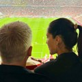 Ana Ivanović stigla na utakmicu i zasenila čitav stadion: Retko ko bi spojio ovakve pantalone i patike, a stajling - čista…