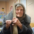 Lidija ima 98 godina i o njoj bruji svet Policajci su je videli sa štapom i u papučama na putu, a onda otkrili neverovatnu…