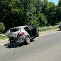 Teška nesreća na autoputu u Beogradu: Sudarila se tri automobila, ogromna gužva od Zmaja (foto)