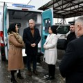 Elek sa saradnicima posetio Gračanicu: Novo ambulantno vozilo za Hitnu pomoć u Lapljem selu