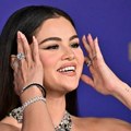 Lekovi su joj promenili izgled, ruke se nekontrolisano tresu: Bolest Selene Gomez uzima maha, viralni snimak zabrinuo fanove!