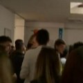 Blokaderi ušli na Kliniku za stomatologiju, popisuju profesore koji rade