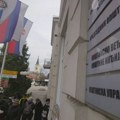 Roditelji traže pomoć za bolesno dete, predsednik četiri meseca ćuti