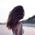 Najšik transformacije od plaže do večere Bikini kao top, kupaći kao bodi