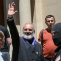 Arhiepiskop, vođa armenskih protesta, i pristalice uhapšeni u istrazi o 'puču'