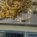 Carinici otkrili zlatni nakit vredan 12.000 evra! Ovako je bio sakriven