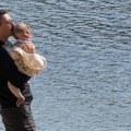 Vikend sa ocem na adi ciganlici: Glumac dobio sina u 46. godini, sad ga odveo na popularno beogradsko šetalište: Ljubi…