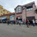 Prikupljanje potpisa za studentsku listu i u Leskovcu, građani čekaju u redovima