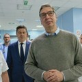 Vučić obišao povređenog aktivistu SNS u UKC Niš