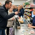 Žestoka svađa u beogradskoj prodavnici: Kupac pobesneo na kasirku i napravio haos zbog 5 dinara! Ali evo zašto