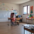 U školi kod Novog Pazara ove godine SAMO JEDAN ĐAK PRVAK: Irena u učionici sjedi sama, jedino društvo joj je učitelj Ferid