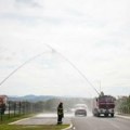 Svečani doček za naše heroje: Ministar dočekao vatrogasce-spasioce iz Srbije koji su u Grčkoj gasili požar (foto)