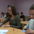 "Prvi put pišemo pisma rukom": Šabački gimnazijalci jedini nas ovaj način razmenjuju poruke sa vršnjacima iz šest država
