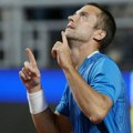 Đere rivala počastio "krompirom": Laslo silovit do glavnog žreba "ATP Hale"