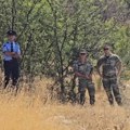 Snimali novinare na godišnjici nestanka Perenića i Slavuja, kod jednog policajca oznaka OVK