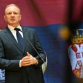„Na današnji dan je Slobodan Milošević izgubio vlast – 25 godina kasnije Srbijom vladaju isti oni koji su tad tuđu decu slali…