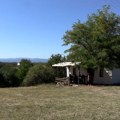 Student obnavlja kuću predaka u Trnovom Lazu